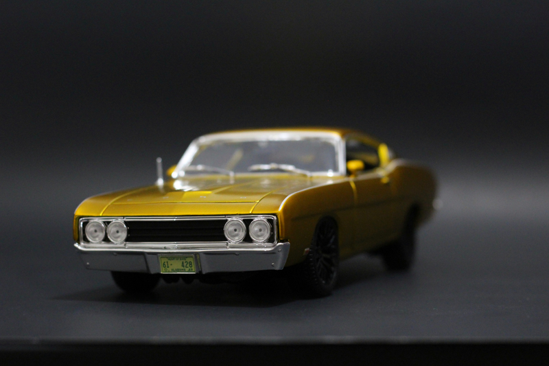 Illustration for article titled Car Week: Custom 1/18 Maisto Ford Torino Talladega Coyote